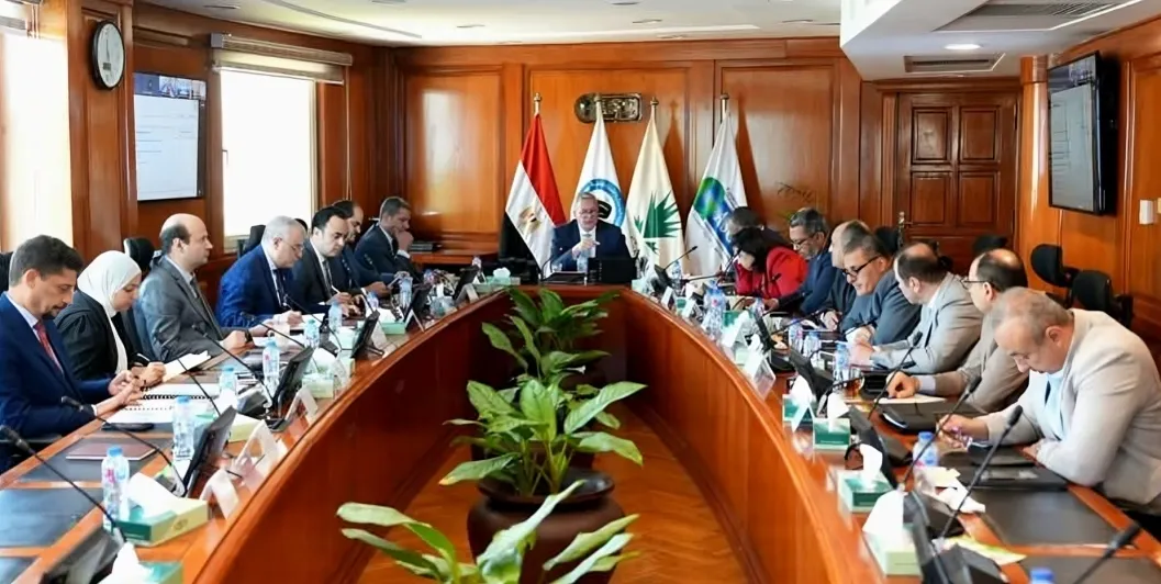 وزير البترول يشهد الجمعية العامة لشركة بدرالدين للبترول