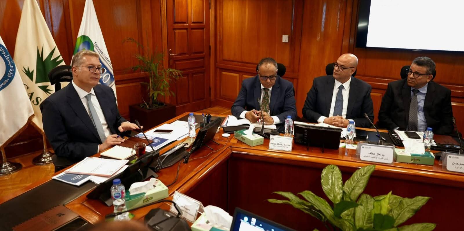 وزير البترول يشهد الجمعية العامة لشركة خالدة