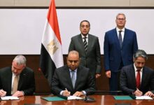 رئيس الوزراء يشهد توقيع مذكرة تفاهم بين «وزارة البترول» و«إكسون موبيل» و«قطر للطاقة»