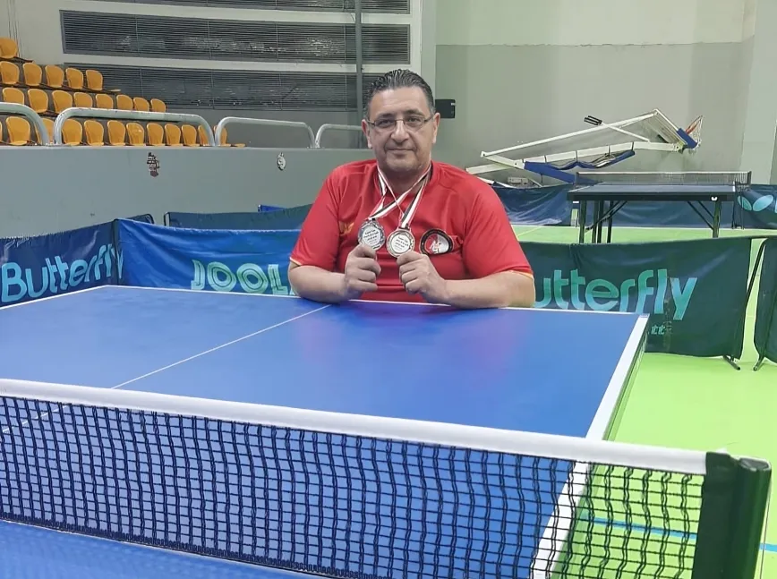 ميداليتان لأحمد زكي " ابن بتروتريد " في بارالمبية الجمهورية لتنس الطاولة