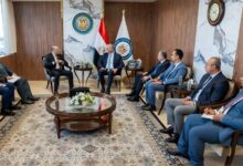 وزير البترول يبحث مع رئيس الهيئة البرلمانية لحزب حماة الوطن دعم جهود تطوير قطاعي البترول والتعدين