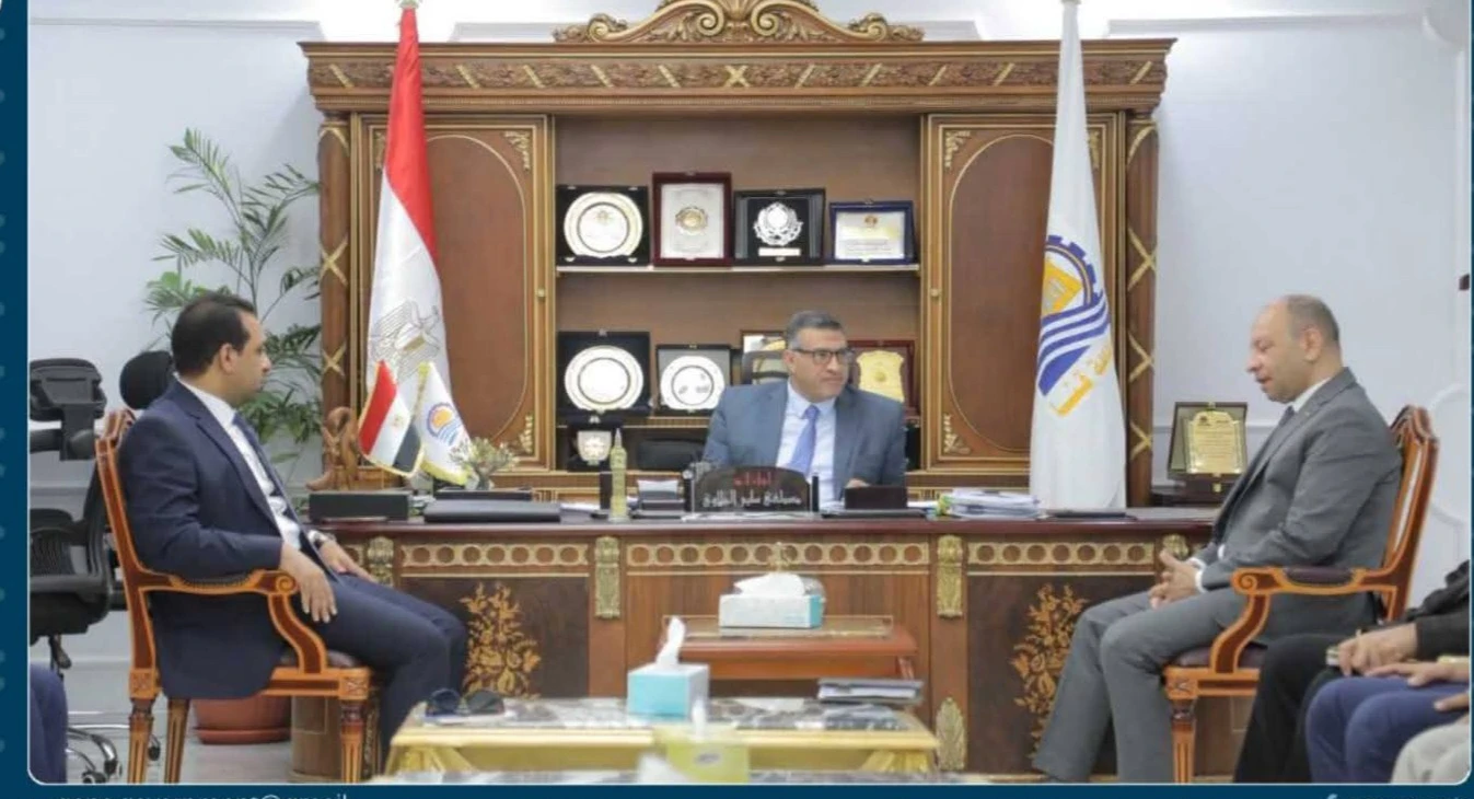 محافظ قنا يستقبل رئيس «مودرن جاس» لبحث التوسع في مشروعات توصيل الغاز الطبيعي 