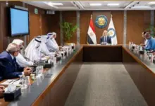 وزير البترول يبحث مع «إينوك» التوسع في الاستثمارات المشتركة بمجالات تموين الطائرات والاستكشاف البترولي