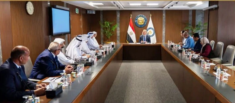وزير البترول يبحث مع «إينوك» التوسع في الاستثمارات المشتركة بمجالات تموين الطائرات والاستكشاف البترولي