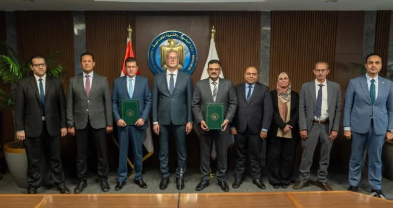 وزير البترول يشهد توقيع مذكرة تفاهم لتطوير مشروع تعديني متكامل للفوسفات بأبو طرطور