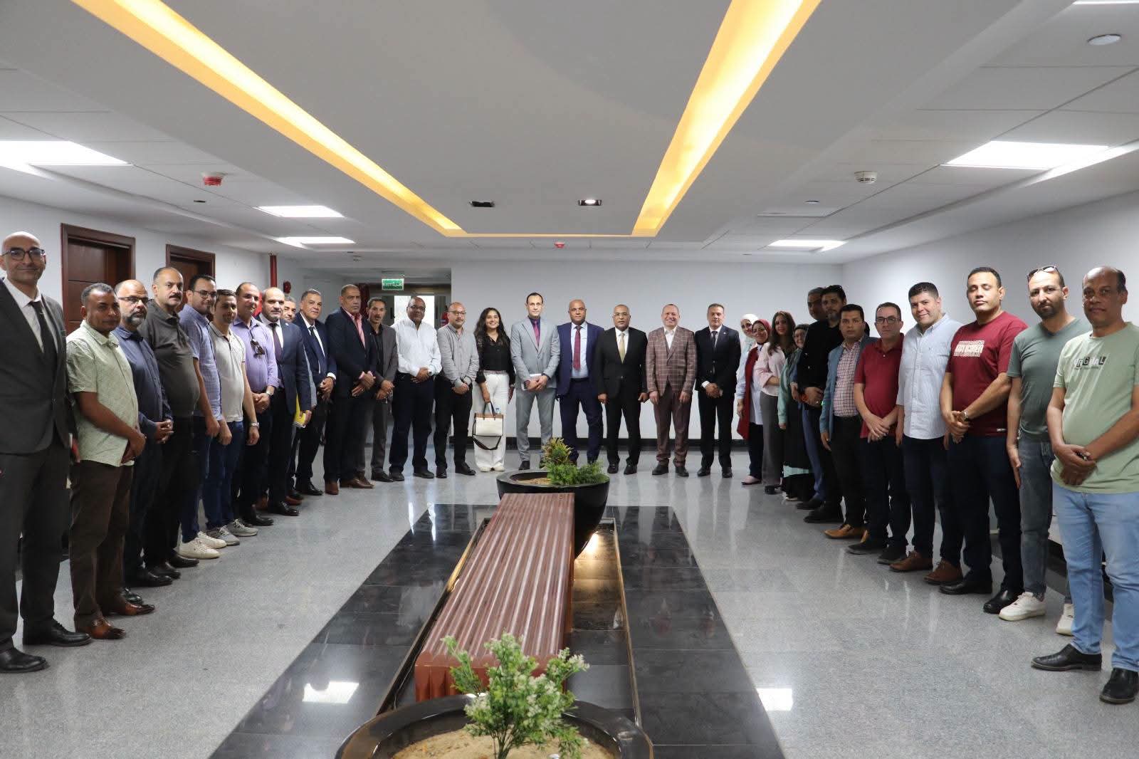 نقابة البترول تعقد اجتماعًا موسعًا لأمناء الخدمات والصندوق باللجان النقابية