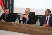 وزير البترول يلتقي أعضاء اللجنة التنسيقية لشباب الأحزاب والسياسيين