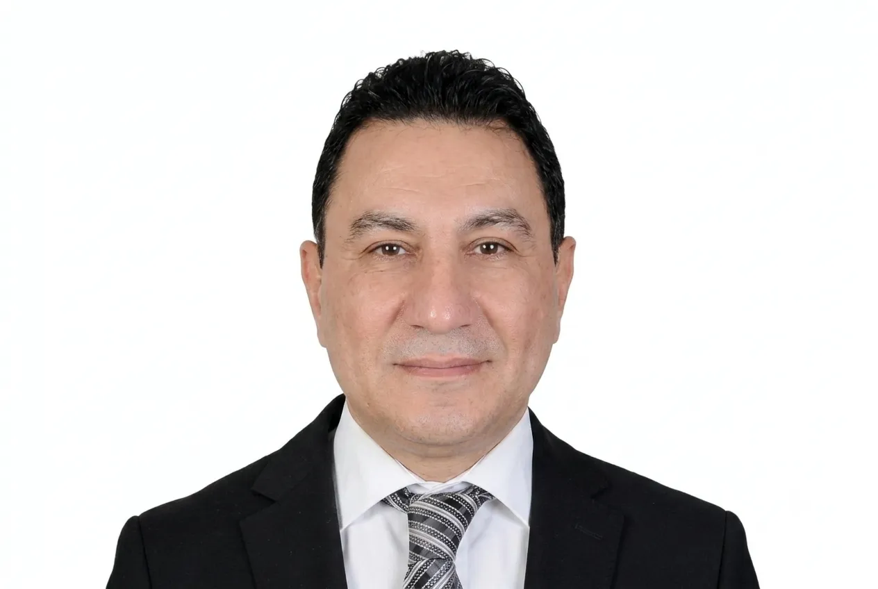الكيميائي محمد صبري مساعد رئيس هيئة البترول للبيئة والمشرف على الأمن الصناعي