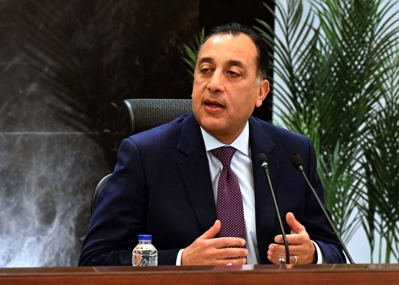 رئيس الوزراء يتابع منظومة الشكاوى الحكومية