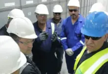 رئيس هيئة البترول يتفقد مستودعات الوقود الاستراتيجية برأس غارب ورأس شقير