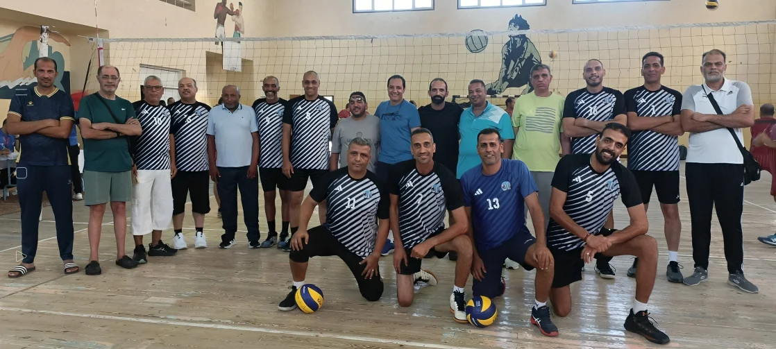 فريق شركة الإسكندرية للبترول للكرة الطائرة صالات «40 سنة»