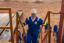 بعد توقف منذ 2022.. وزير البترول ومحافظ أسوان يتابعان عودة أعمال الحفر والإنتاج بحقل البركة