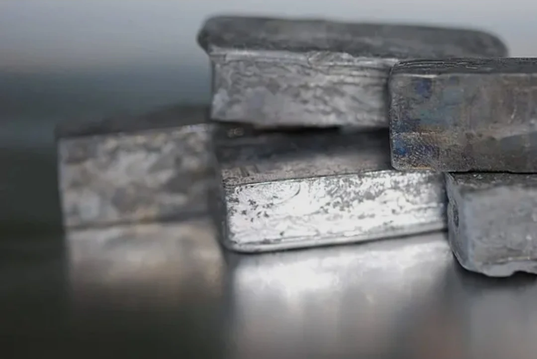 مصانع سبك المعادن الثقيلة 