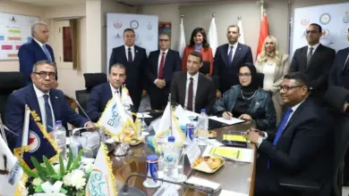 أمل للبترول توقع بروتوكولًا لتطوير الخدمات الصحية بالقصير