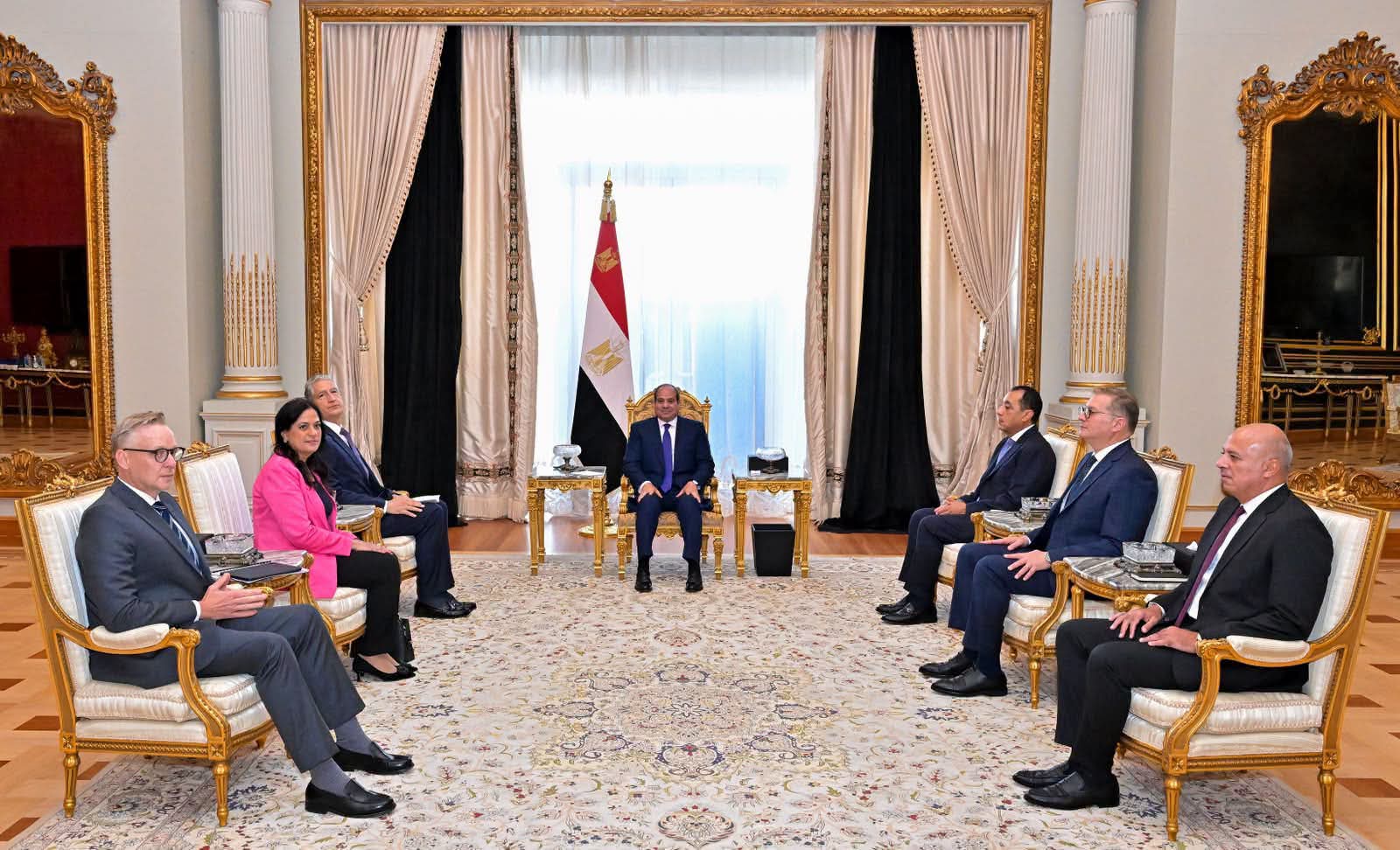 الرئيس السيسي يبحث مع الرئيس التنفيذي لـ«أنجلو جولد أشانتي» تعزيز الاستثمارات في قطاع التعدين