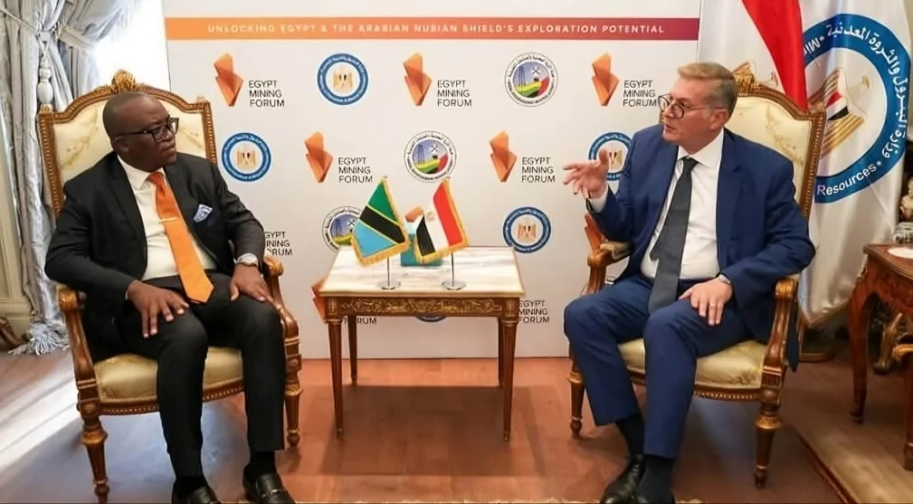 وزير البترول يبحث مع وزيري التعدين في كينيا وتنزانيا تعزيز التعاون وتوطين الصناعات التعدينية