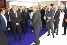 وزير البترول يتفقد جناح «خدمات البترول البحرية» في معرض موك 2026