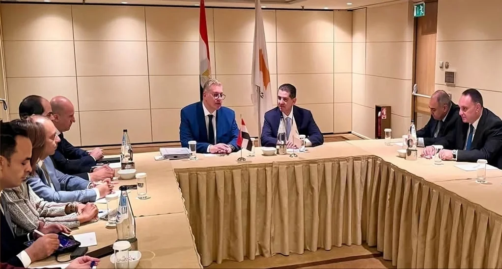 وزير البترول يبحث مع وزير الطاقة القبرصي تسريع مشروعات ربط الغاز القبرصي بالبنية التحتية المصرية