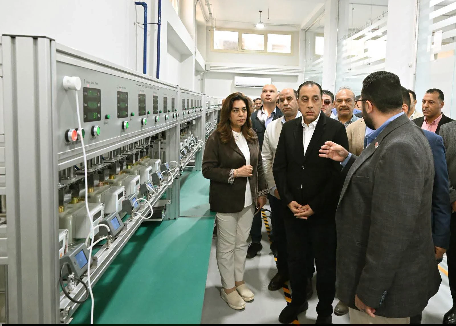 رئيس الوزراء يفتتح محطة الطاقة الشمسية بشركة النصر للبترول بقدرة 1.2 ميجاوات