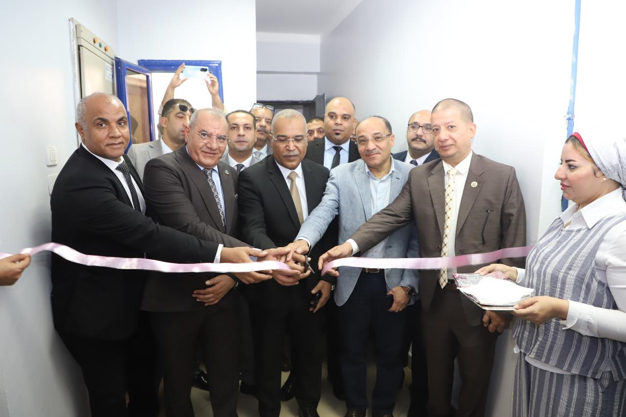 رئيس نقابة البترول يفتتح مقرًا جديدًا للنقابة بأسيوط