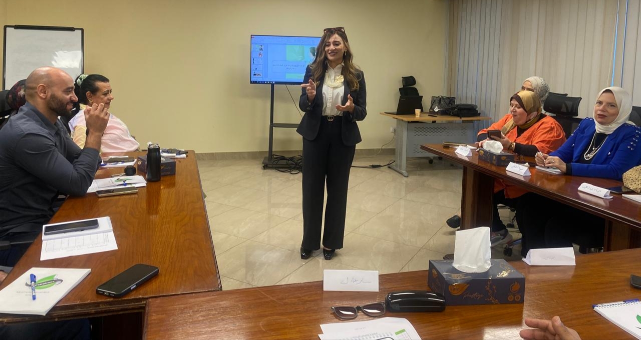 الفاعلية الشخصية وبناء فرق العمل .. برنامج تدريبي جديد ببتروتريد