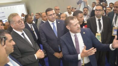 وزير البترول يزور جناح «بترومنت» في معرض موك 2026